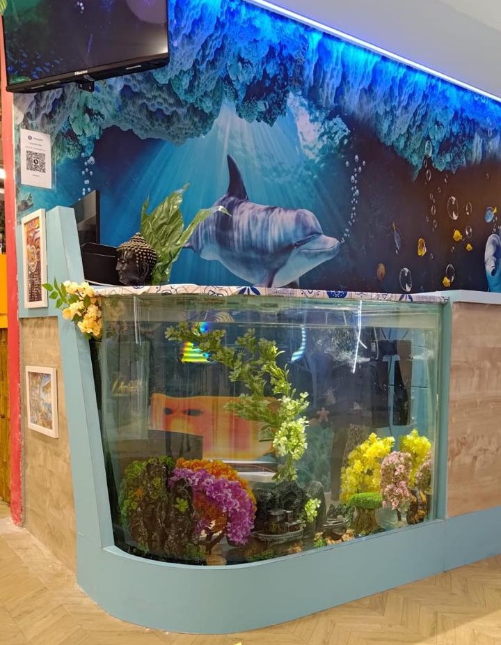 Minimalist entrance with console